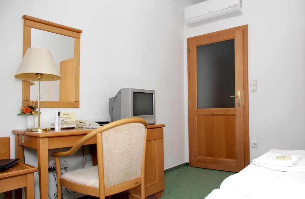 Penzion Budvarka Hodonín Exterior foto