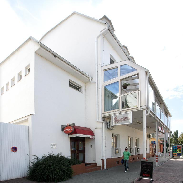 Penzion Budvarka Hodonín Exterior foto