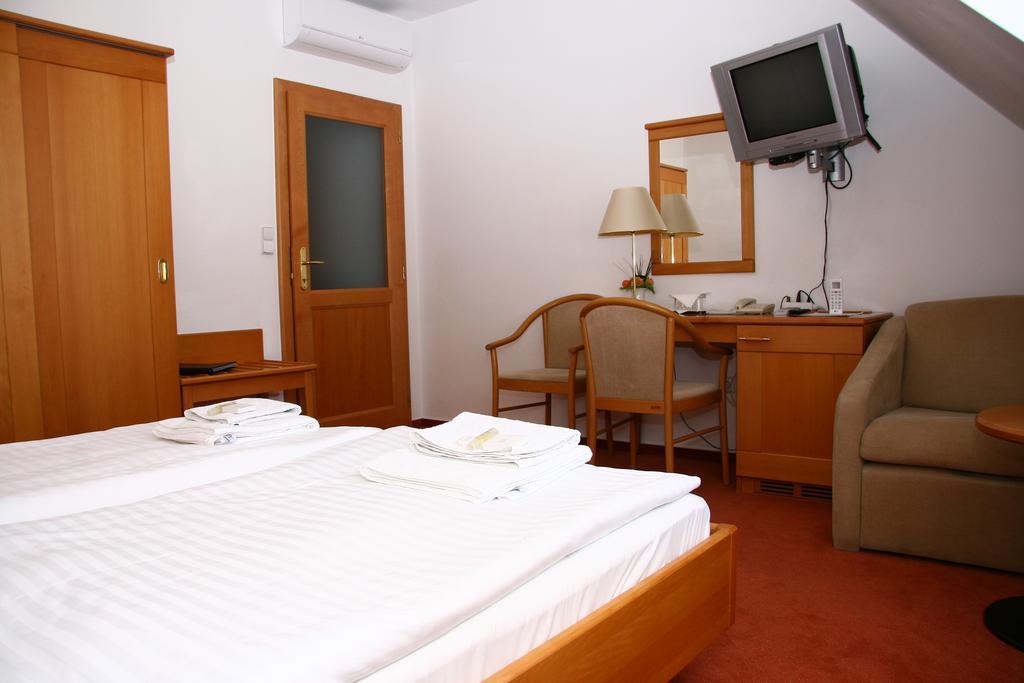 Penzion Budvarka Hodonín Exterior foto